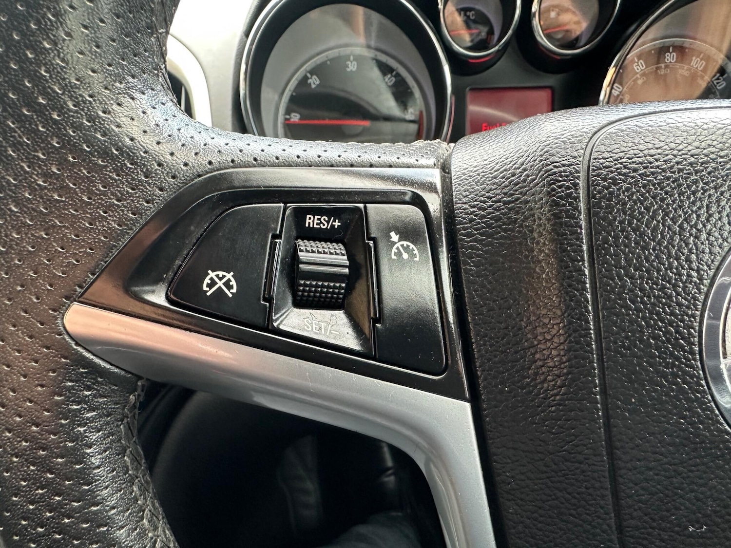 Used Vauxhall Astra 2012 for sale - 76989489: Photo 52