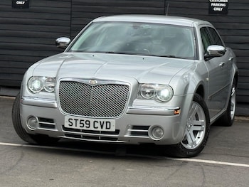 Used Chrysler 300C 2010 for sale - 79471529: Photo