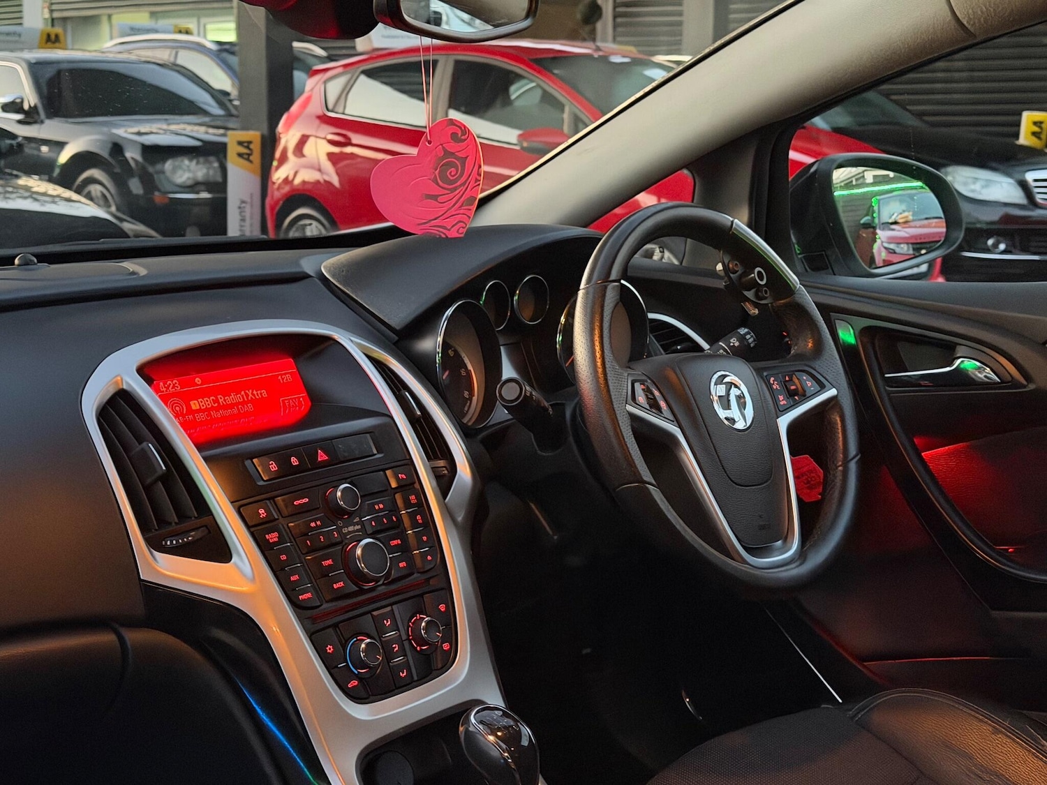 Used Vauxhall Astra GTC 2016 for sale - 76645734: Photo 27