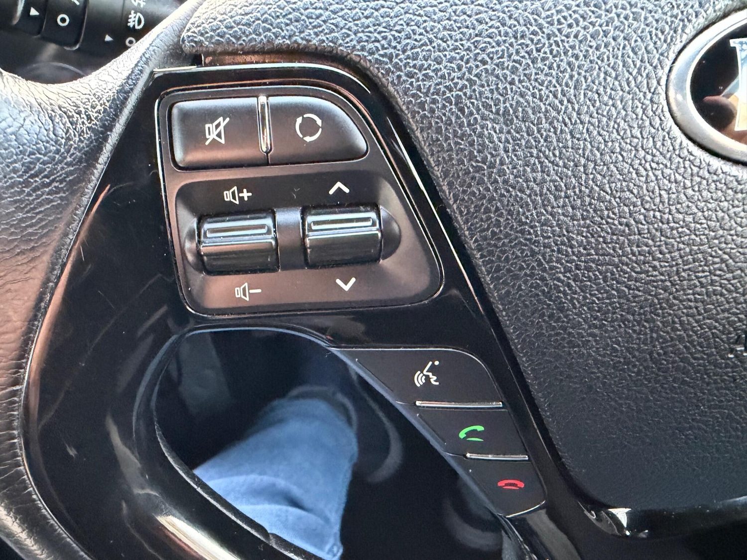 Used Kia Pro Ceed 2014 for sale - 77291558: Photo 28