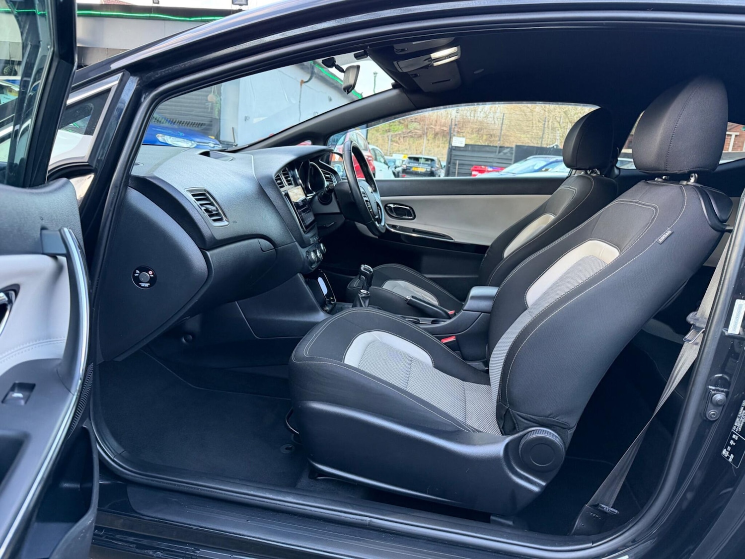 Used Kia Pro Ceed 2014 for sale - 77291558: Photo 60