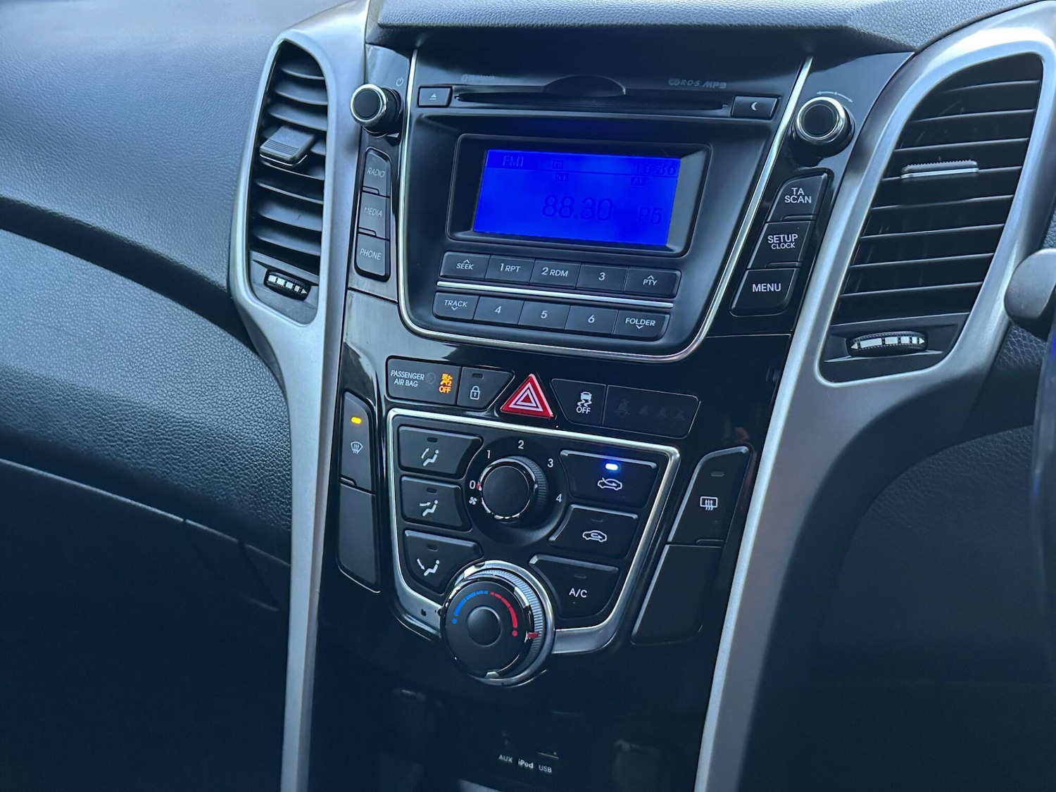 Used Hyundai i30 2013 for sale - 76398696: Photo 55