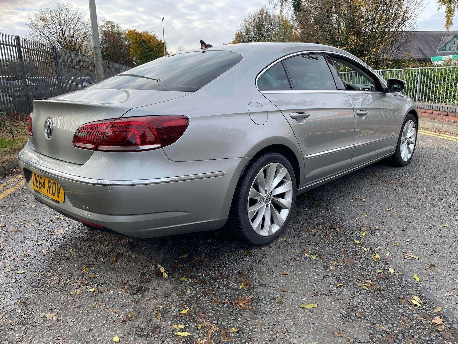 Used Volkswagen CC 2014 for sale - 76619837: Photo 2