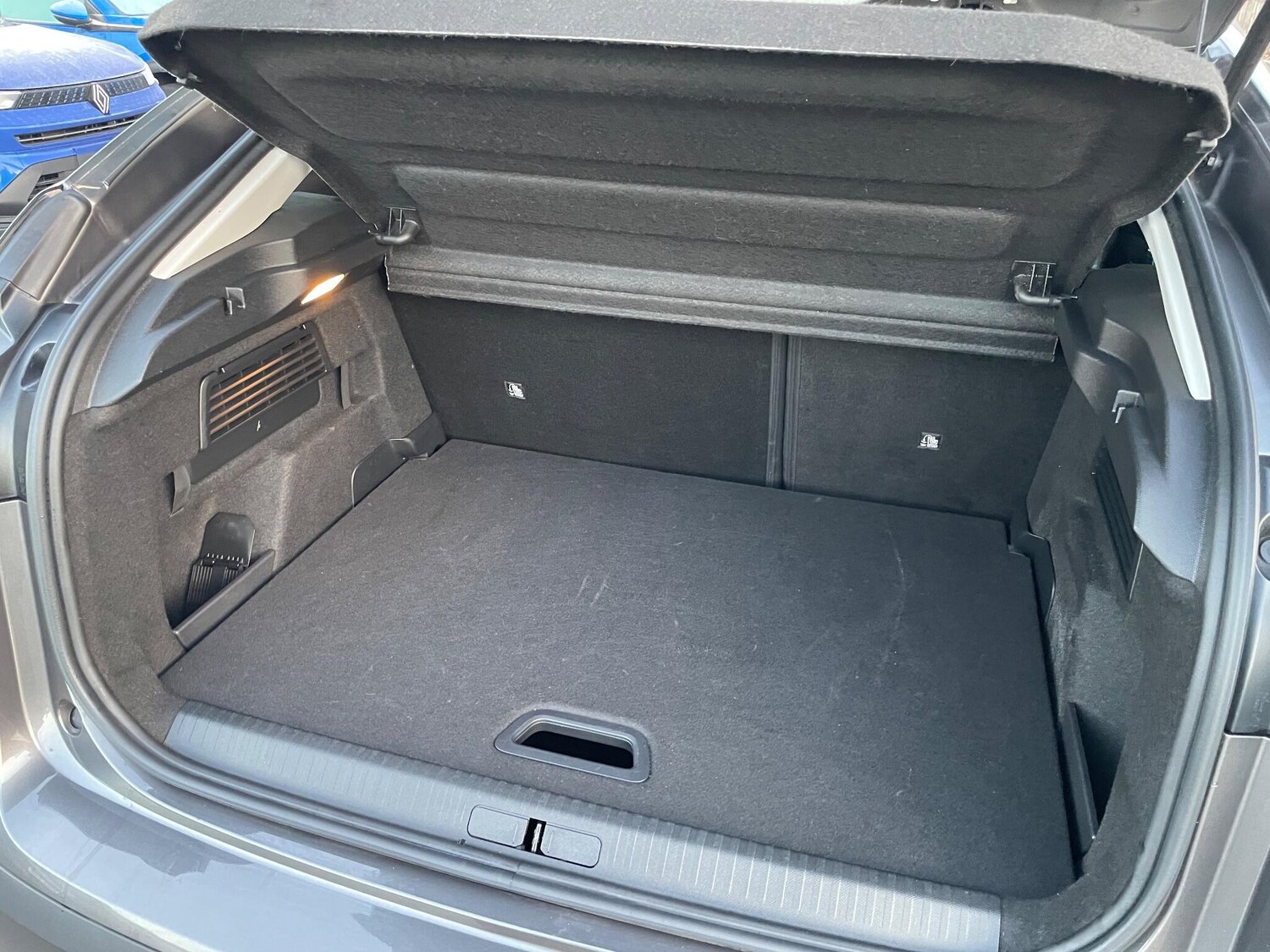 Used Citroen e-C4 2023 for sale - 76700988: Photo 33