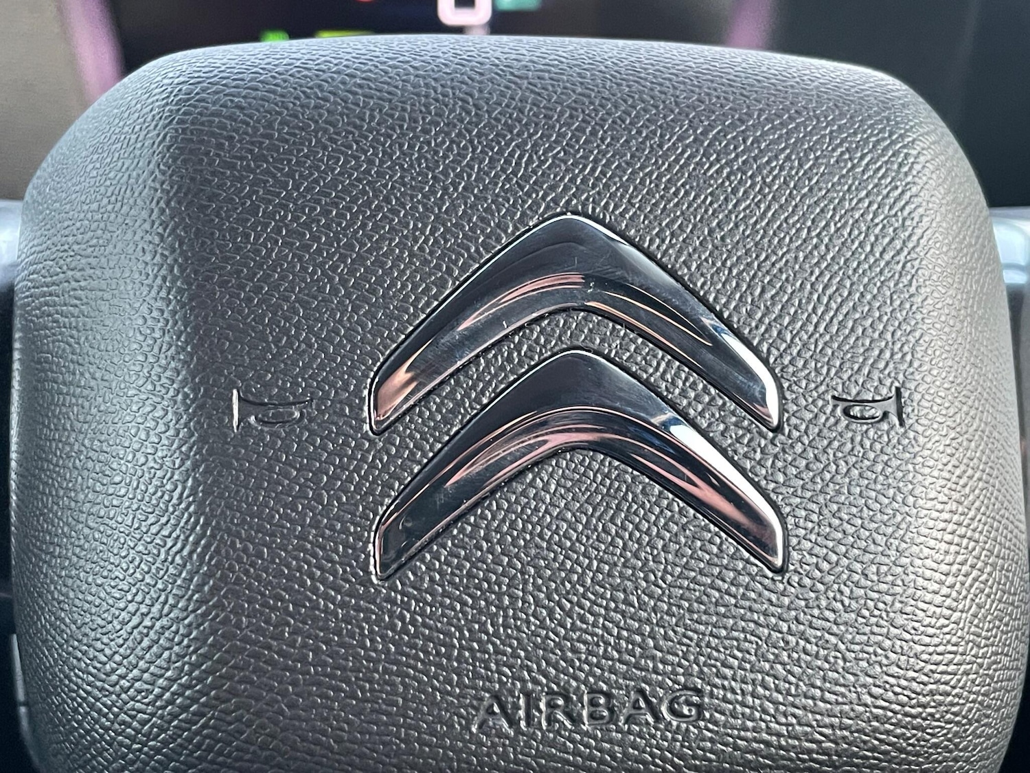 Used Citroen e-C4 2023 for sale - 76700988: Photo 39