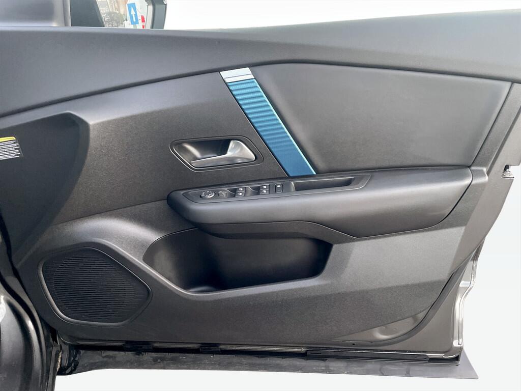 Used Citroen e-C4 2023 for sale - 76700988: Photo 7
