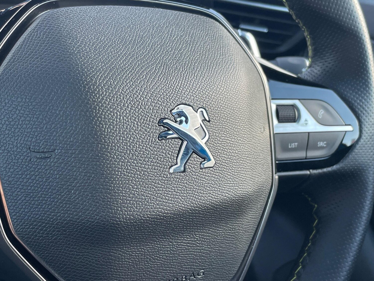 Used Peugeot 2008 2022 for sale - 76898596: Photo 42