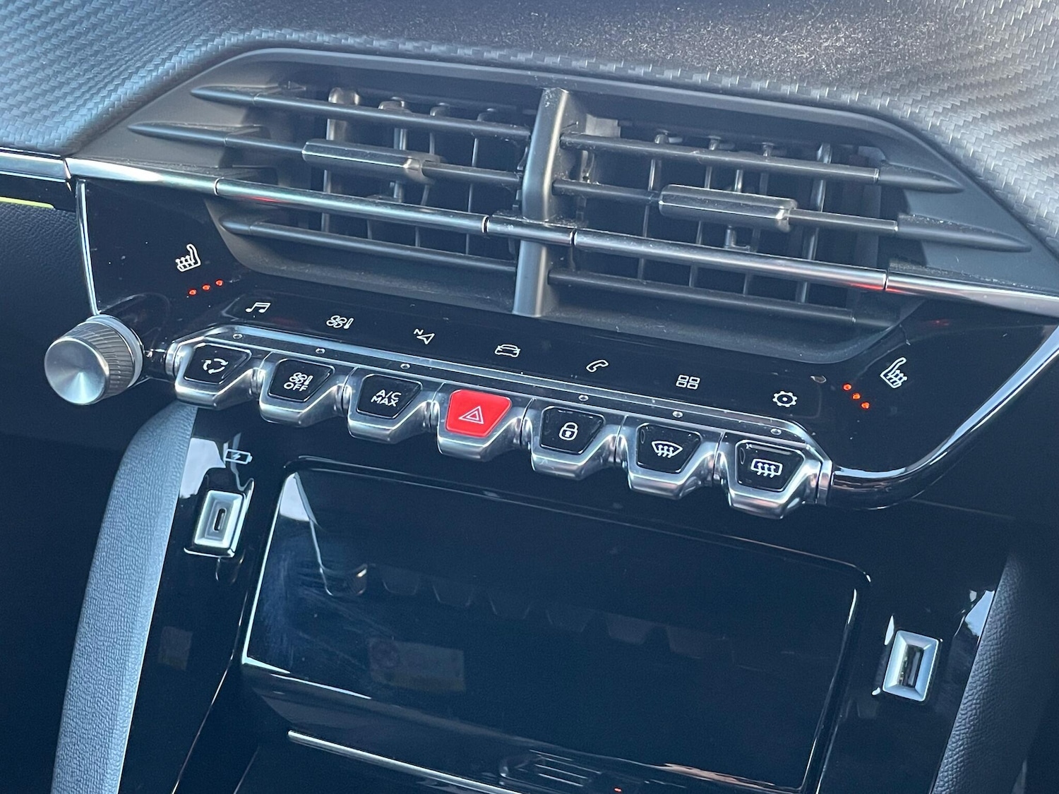 Used Peugeot 2008 2022 for sale - 76898596: Photo 54