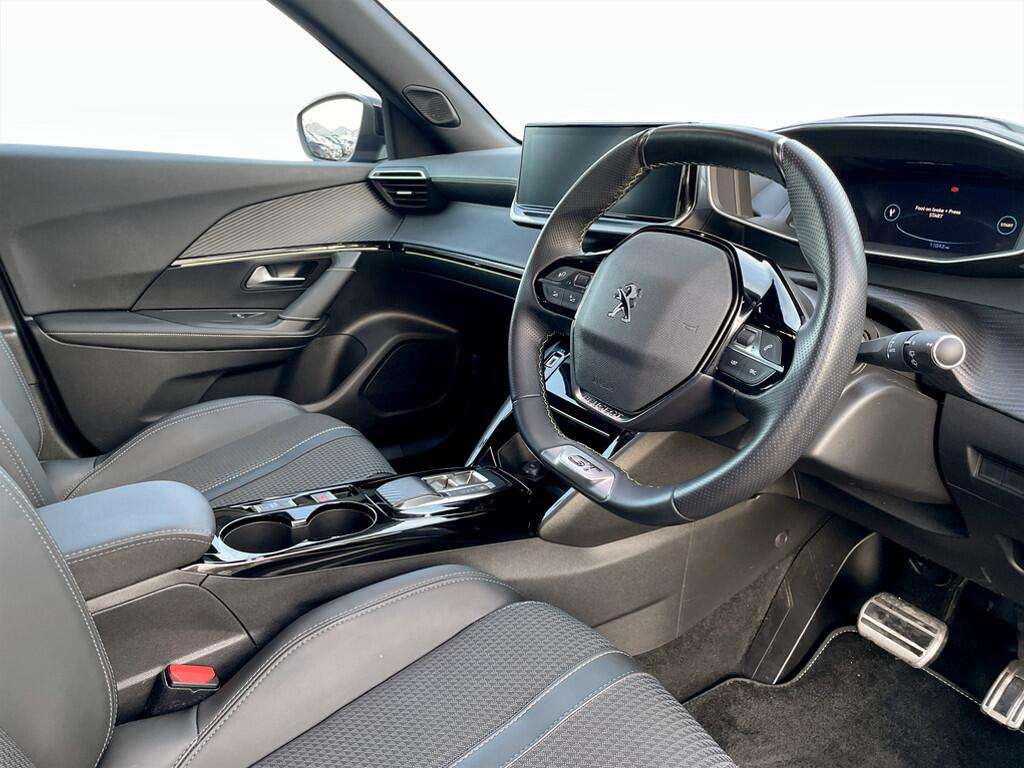 Used Peugeot 2008 2022 for sale - 76898596: Photo 9