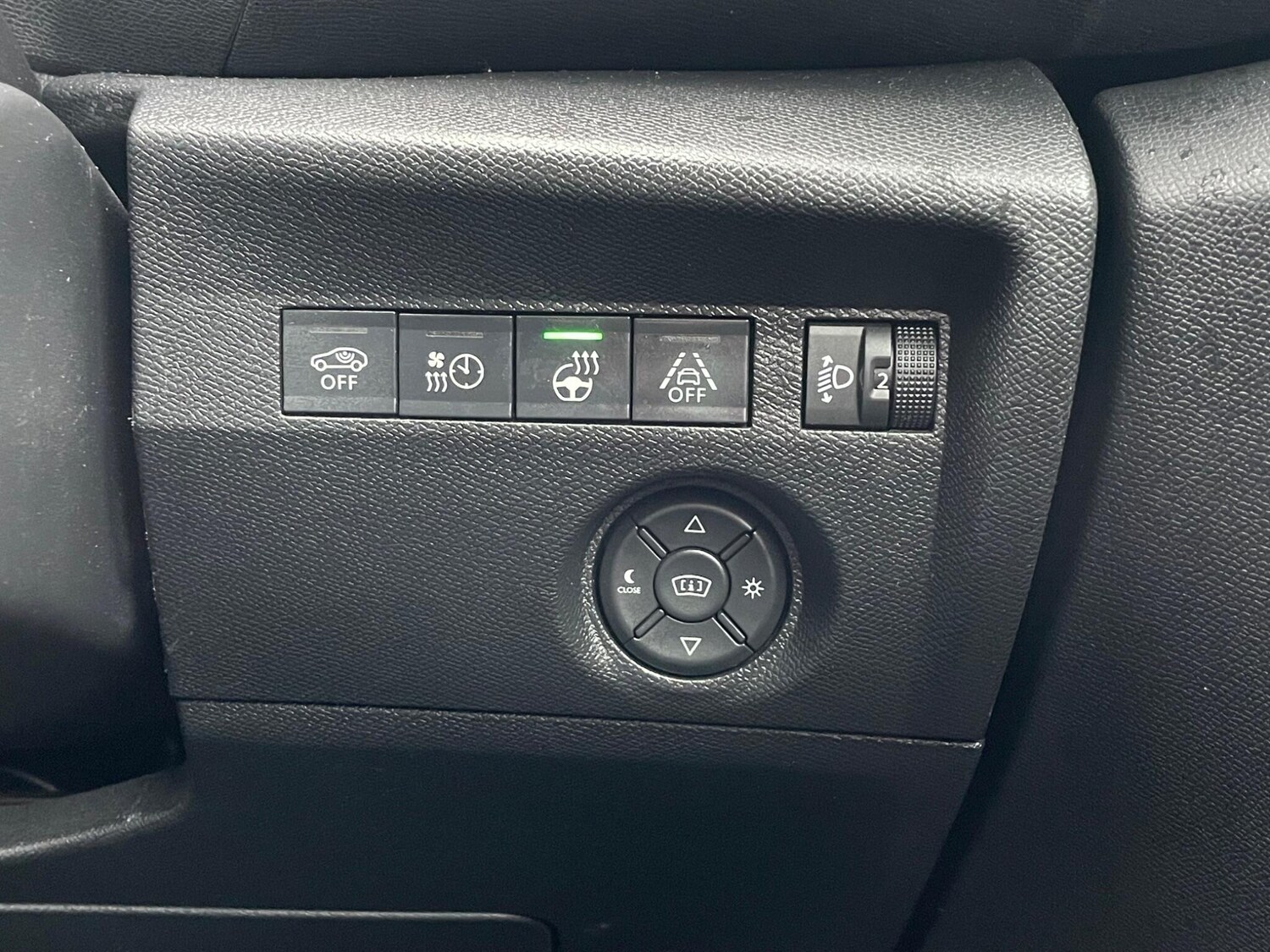 Used Citroen e-C4 2022 for sale - 77305819: Photo 42