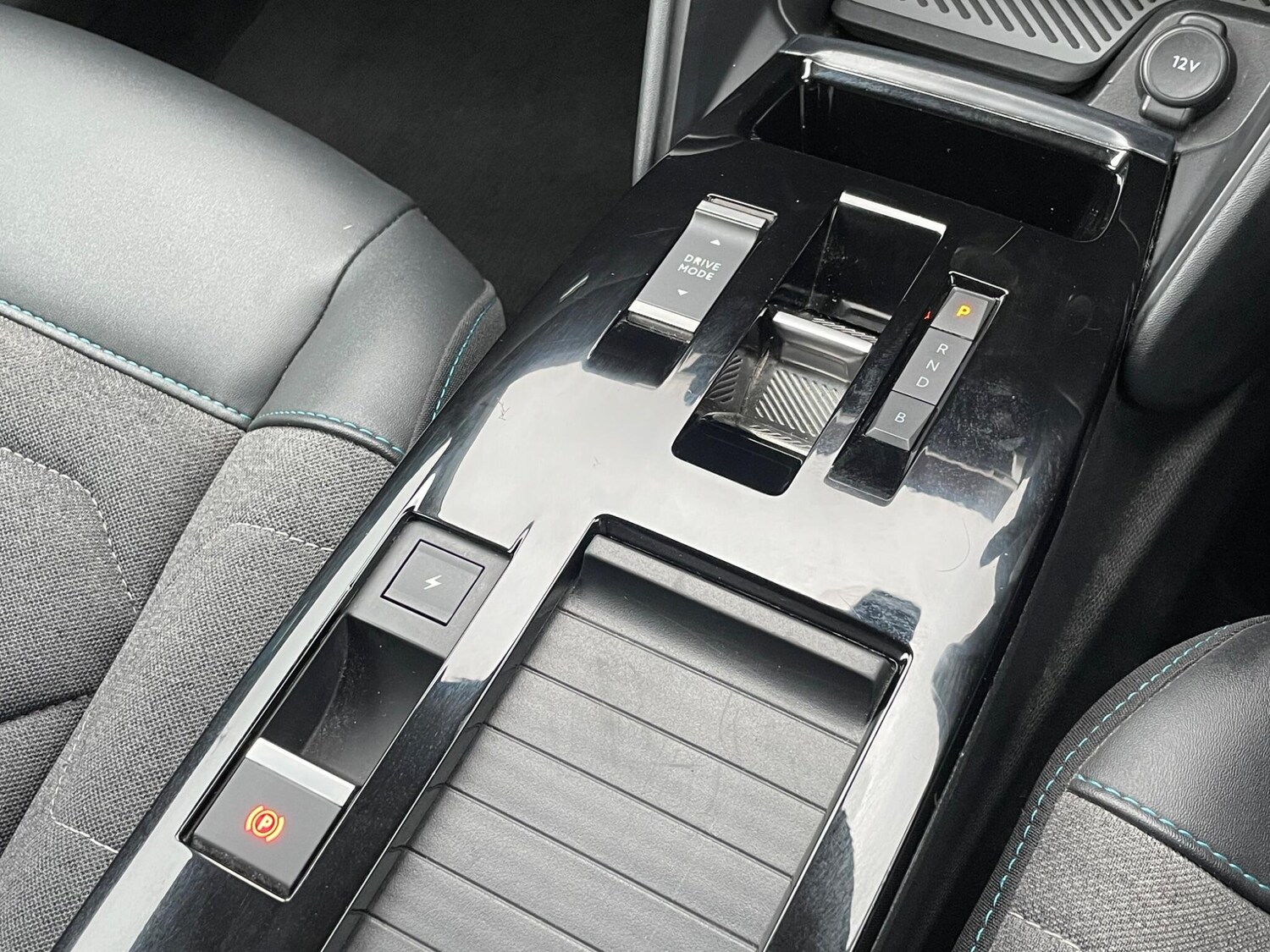 Used Citroen e-C4 2022 for sale - 77305819: Photo 53