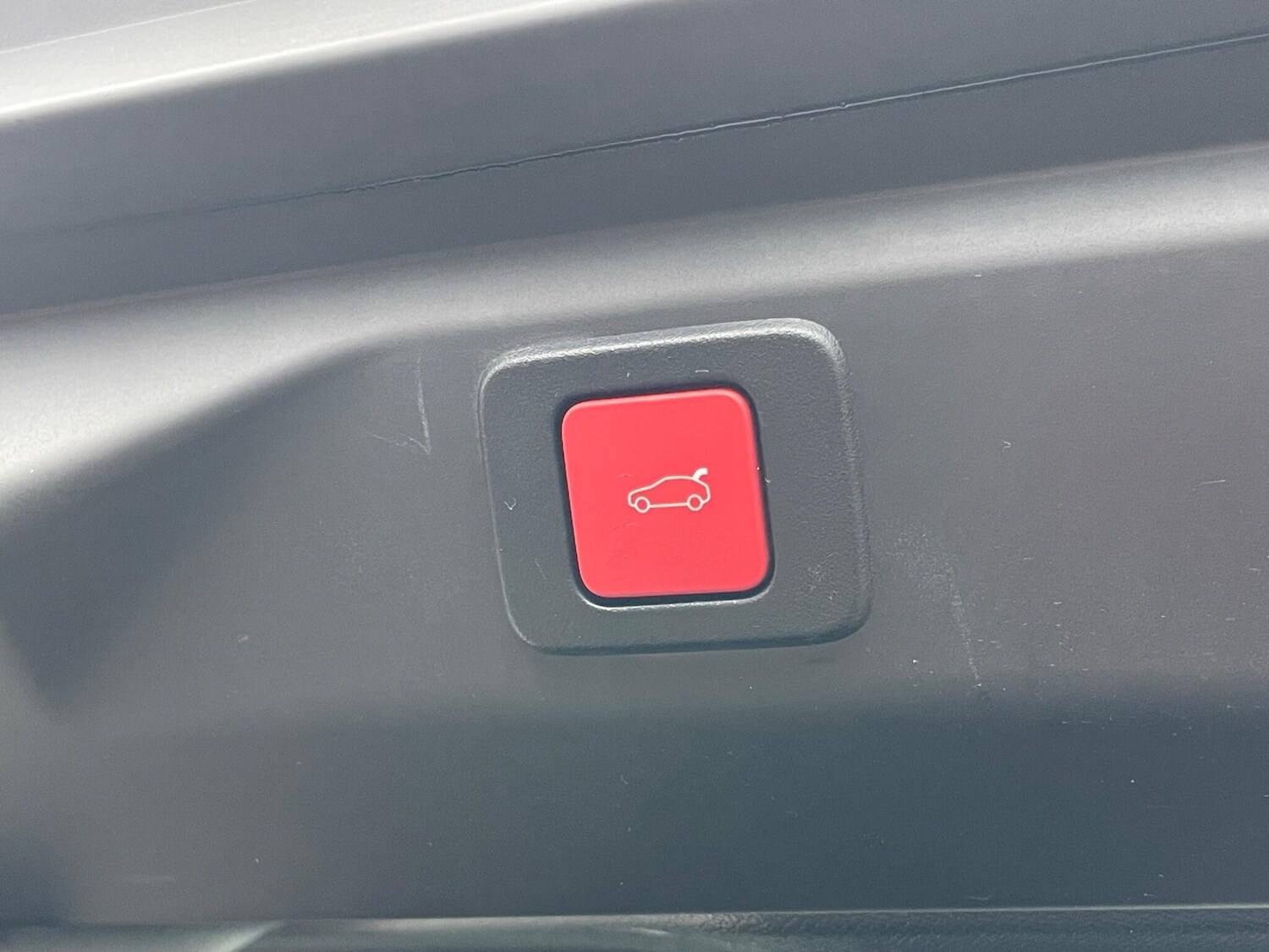 Used Peugeot E-3008 2024 for sale - 76913334: Photo 32