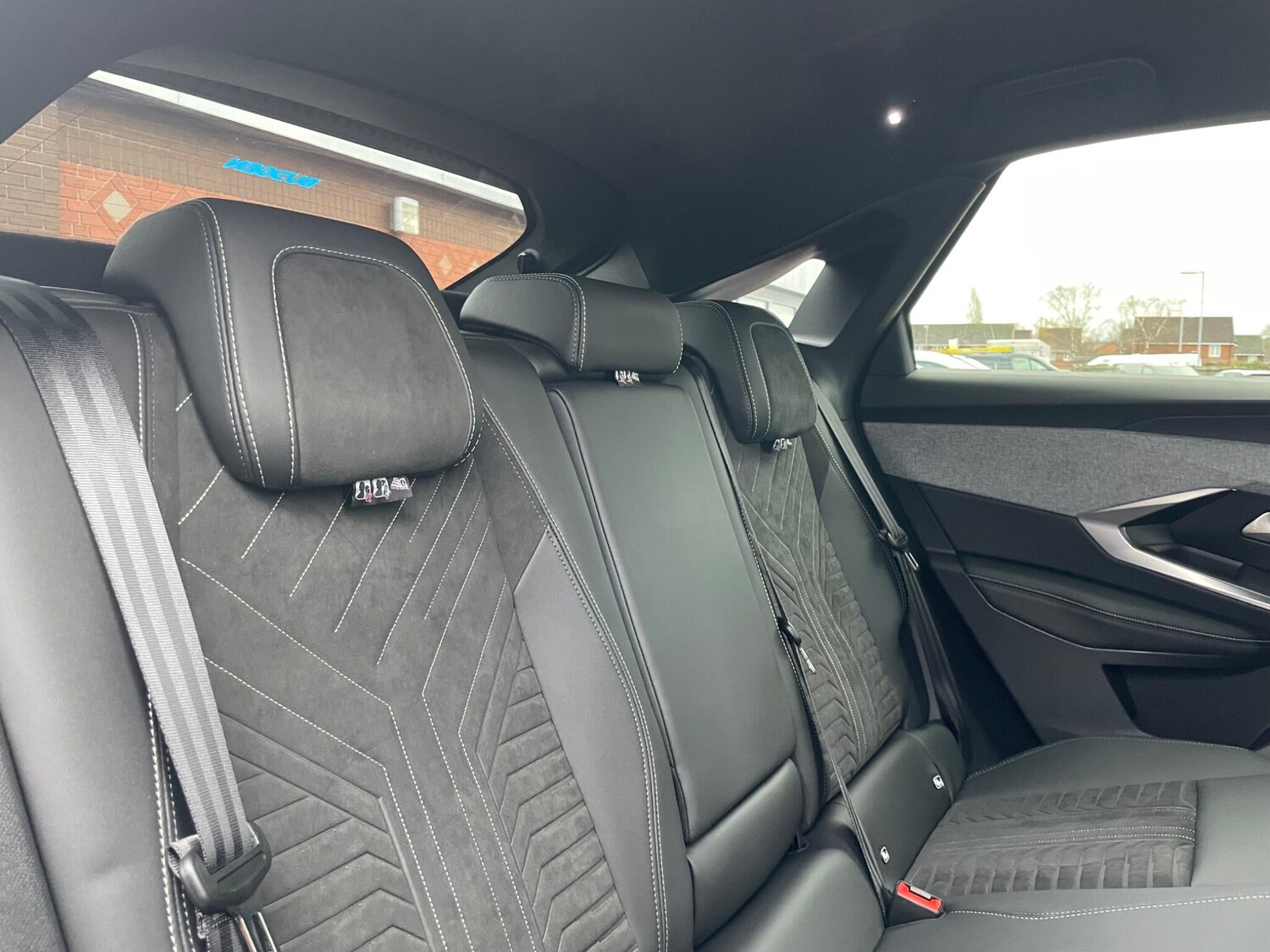 Used Peugeot E-3008 2024 for sale - 76913334: Photo 59