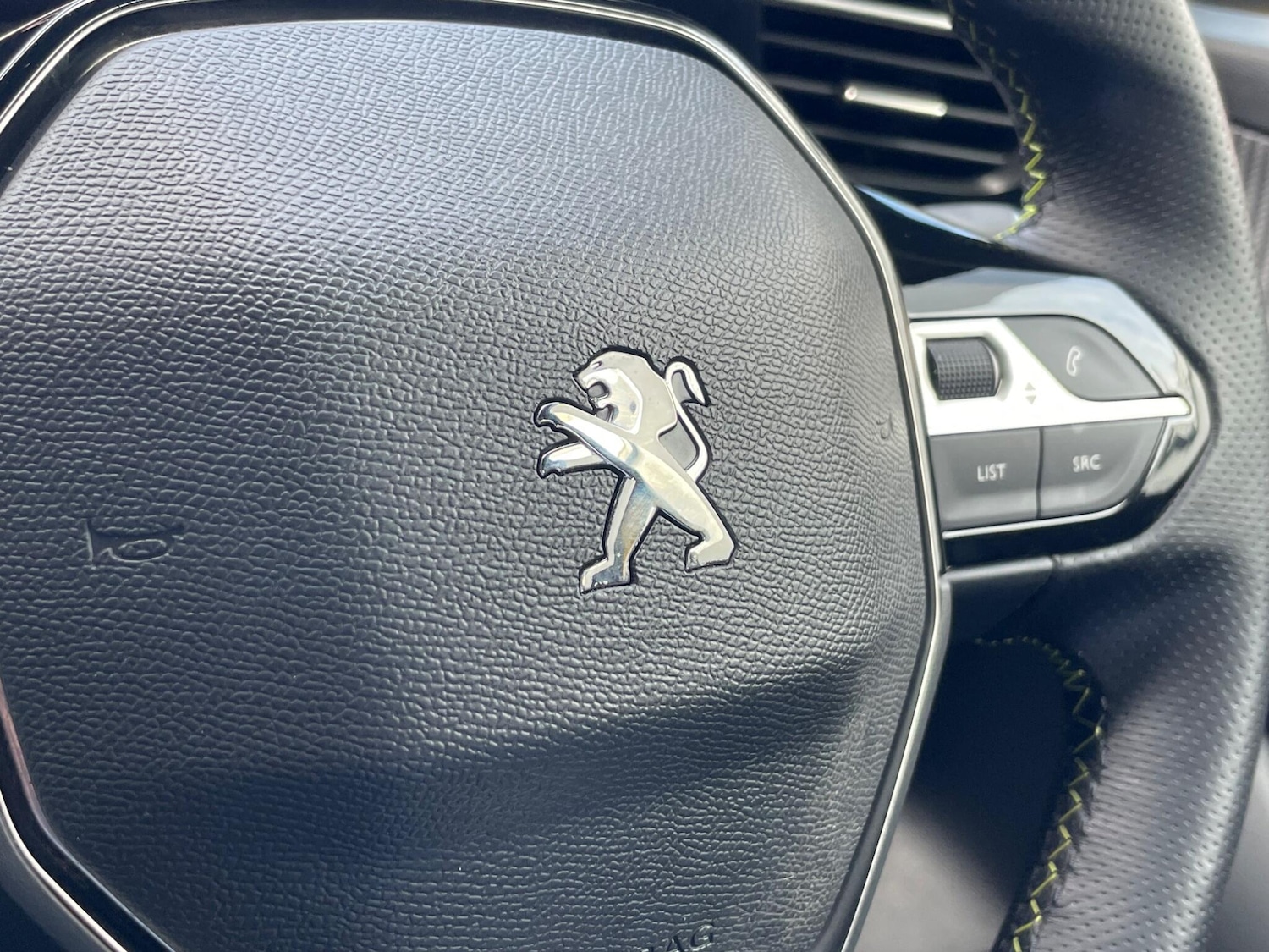 Used Peugeot 208 2020 for sale - 77586041: Photo 40