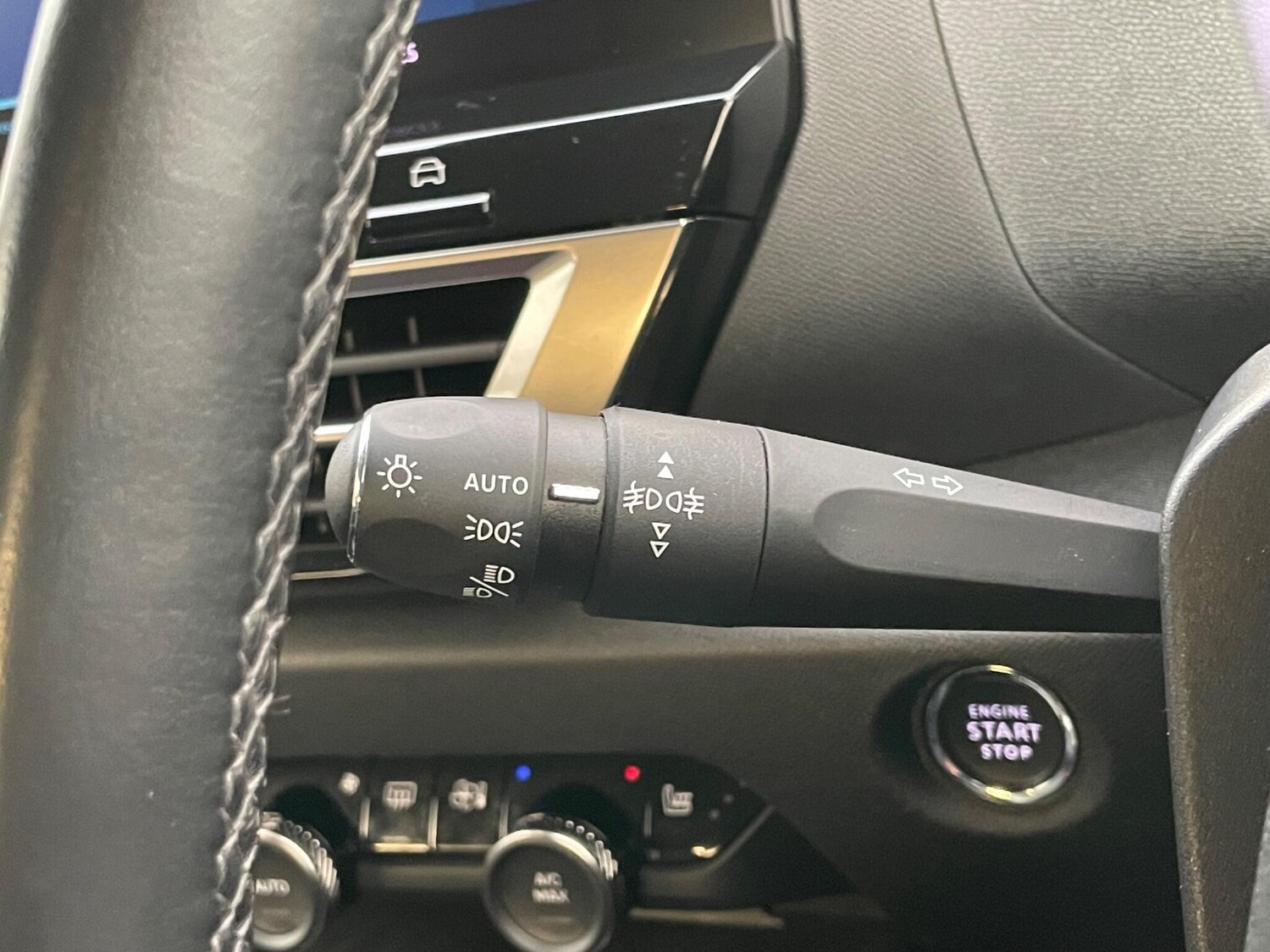 Used Citroen e-C4 2023 for sale - 76752538: Photo 41