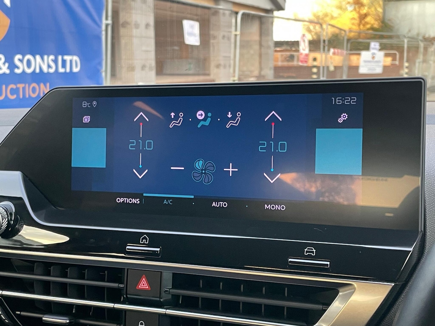 Used Citroen e-C4 2023 for sale - 76752538: Photo 47