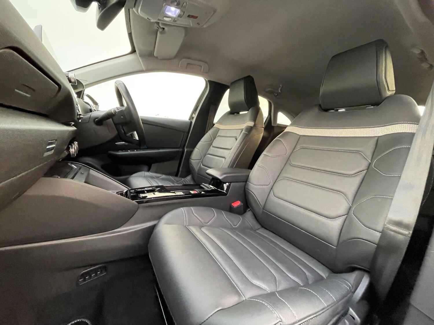 Used Citroen e-C4 2023 for sale - 76752538: Photo 55