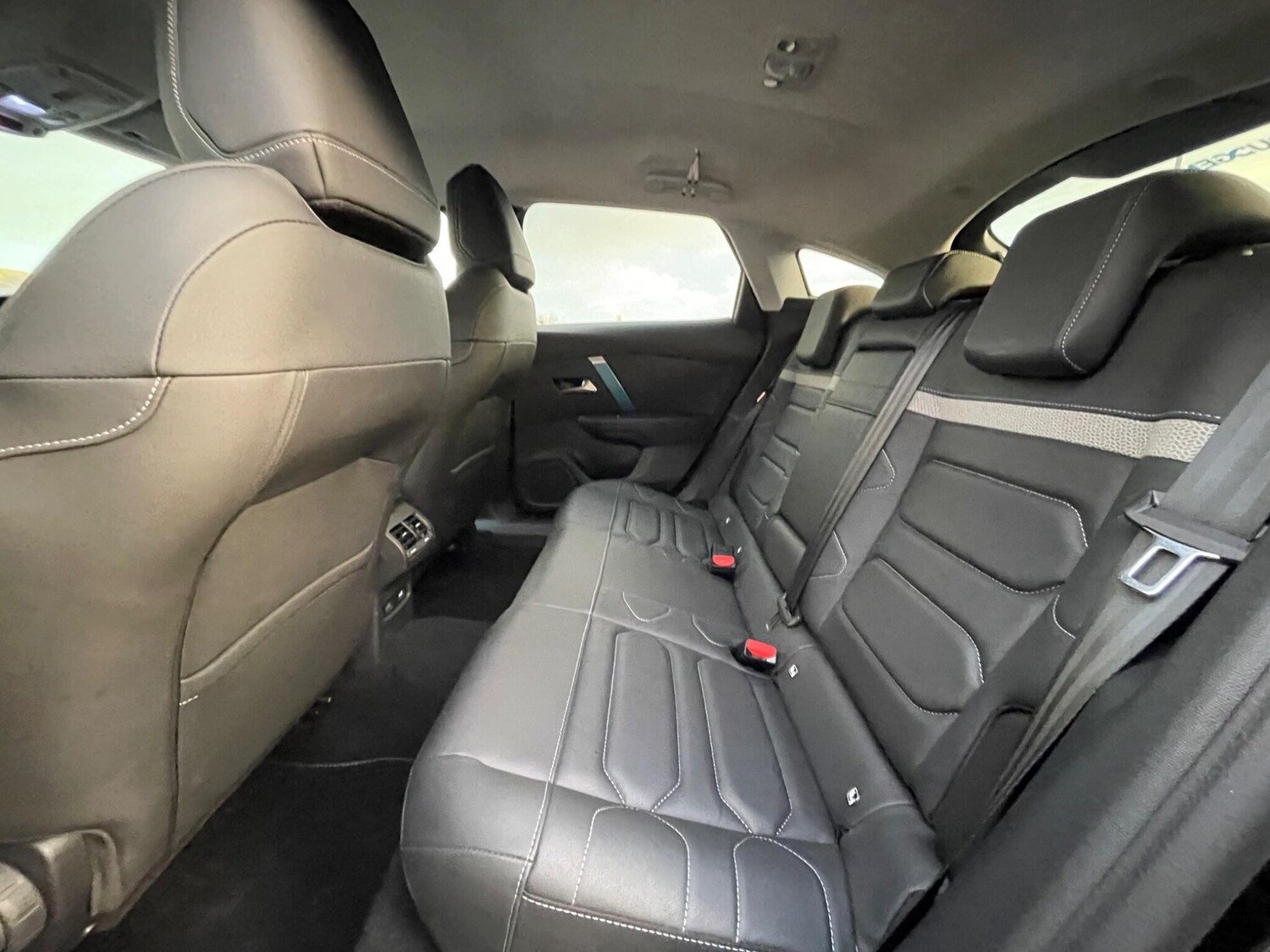 Used Citroen e-C4 2023 for sale - 76752538: Photo 56