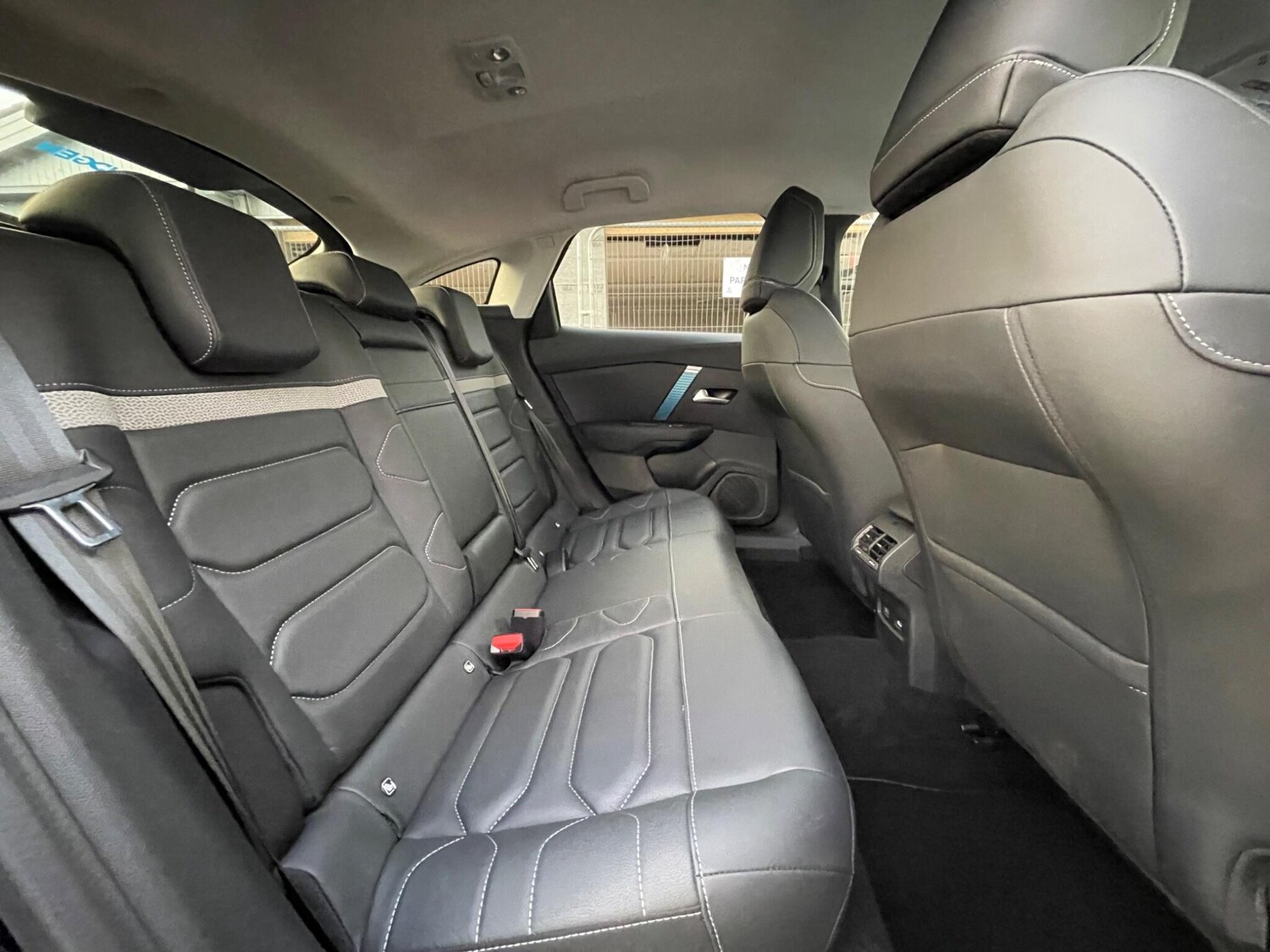 Used Citroen e-C4 2023 for sale - 76752538: Photo 60