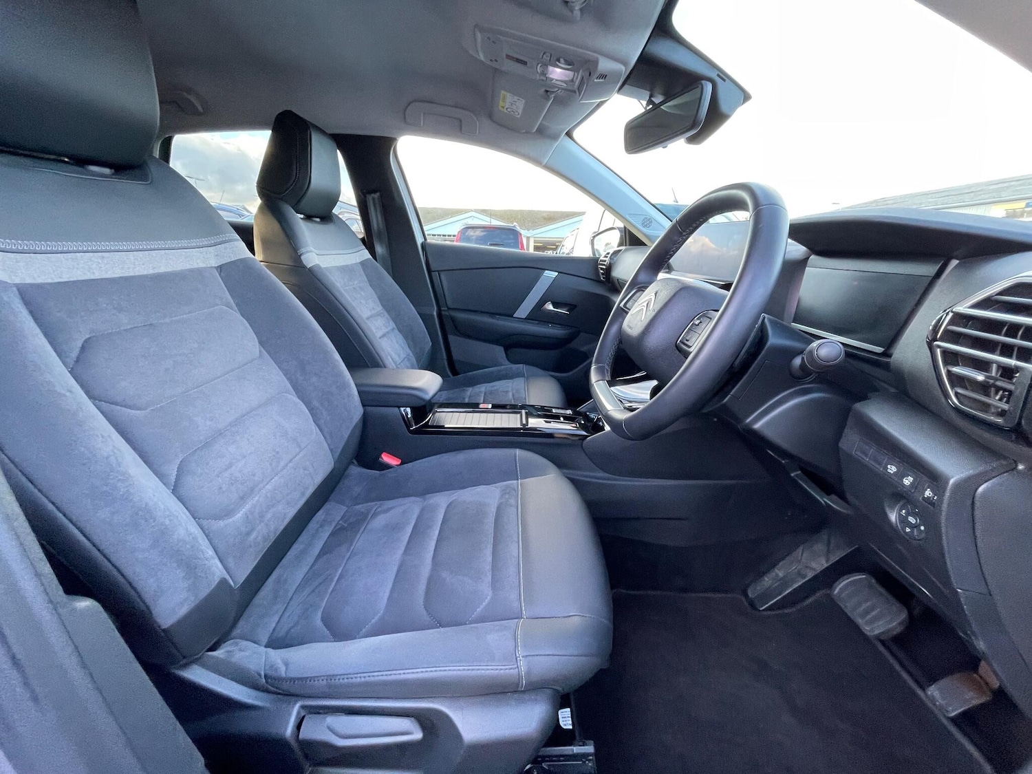 Used Citroen C4 2024 for sale - 76562198: Photo 37