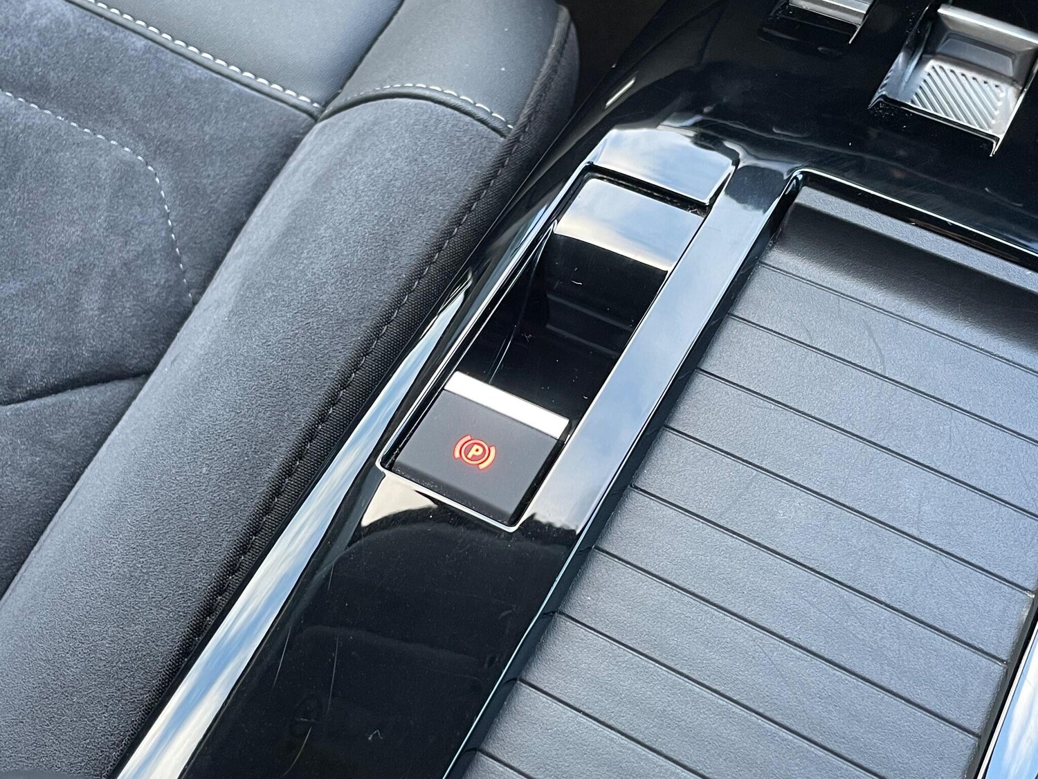 Used Citroen C4 2024 for sale - 76562198: Photo 55