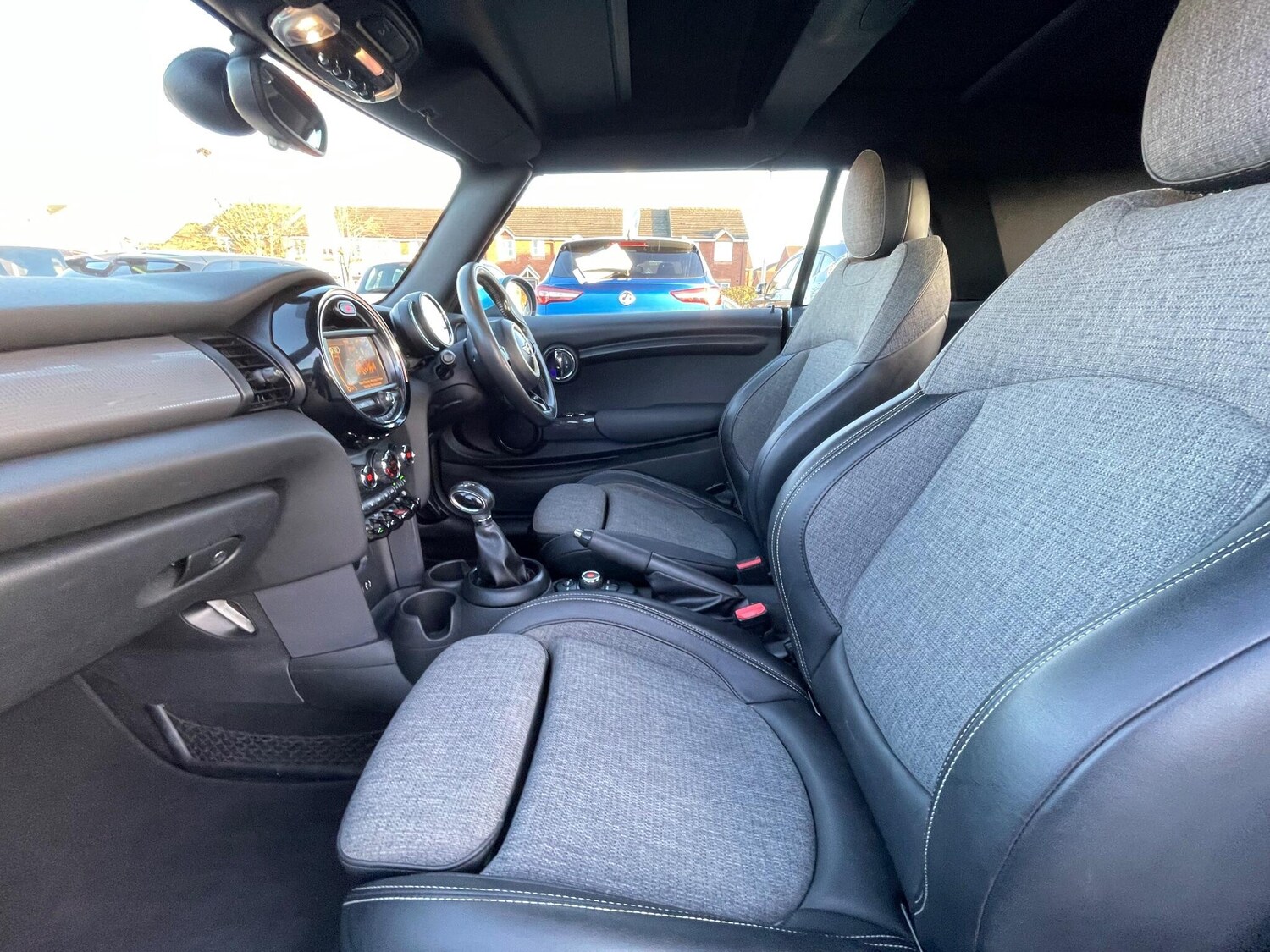 Used MINI Convertible 2017 for sale - 76457745: Photo 51