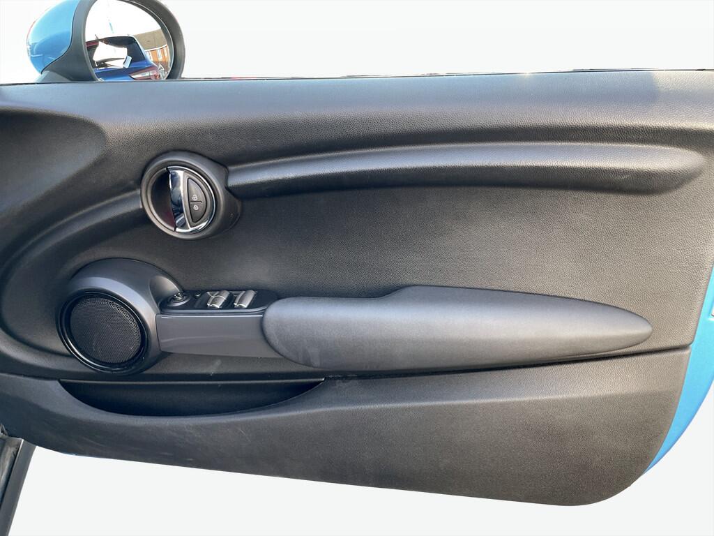 Used MINI Convertible 2017 for sale - 76457745: Photo 8