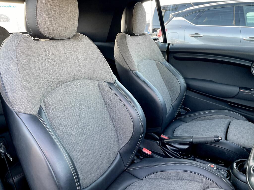 Used MINI Convertible 2017 for sale - 76457745: Photo 9