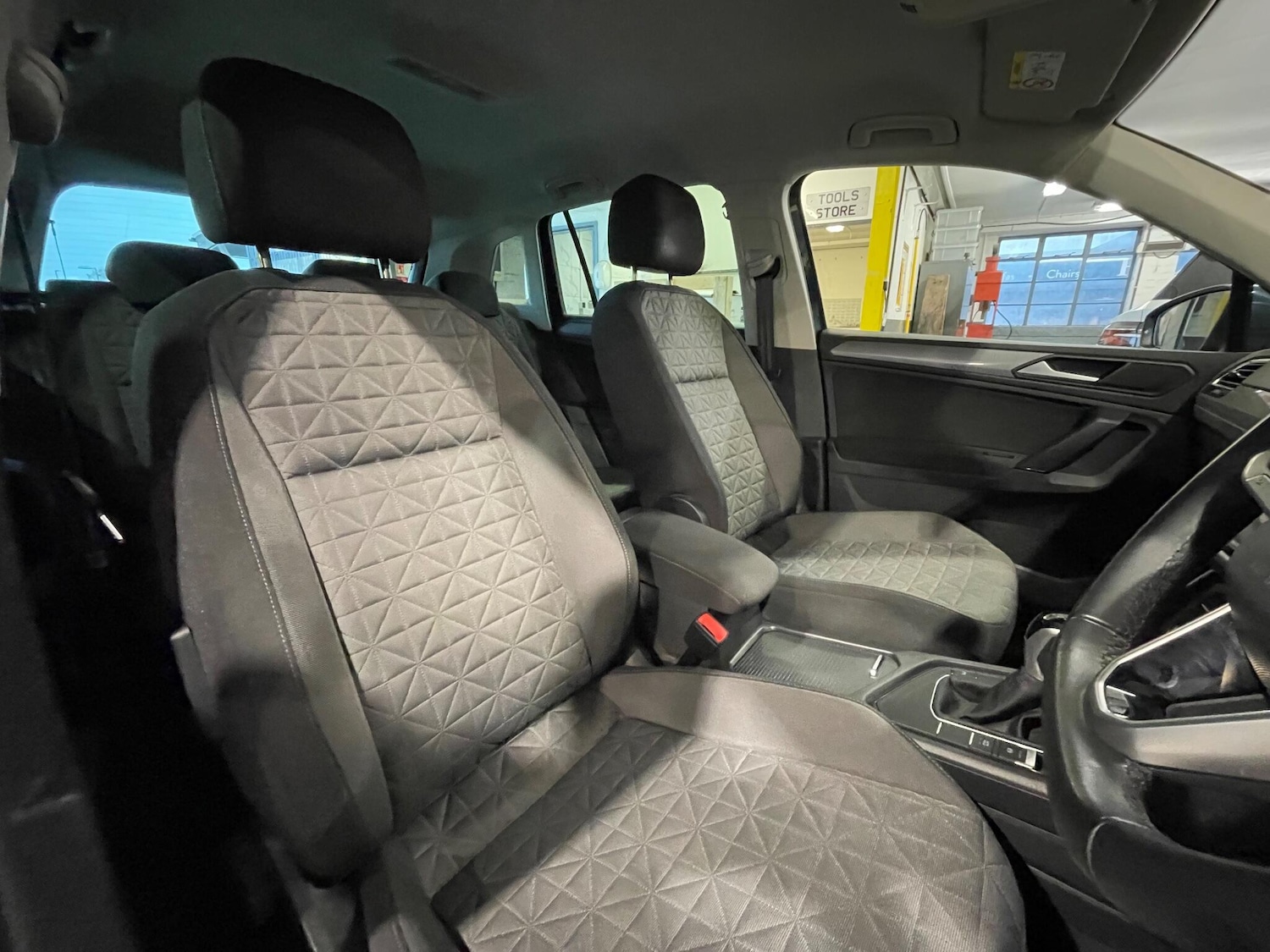 Used Volkswagen Tiguan 2022 for sale - 76849876: Photo 35