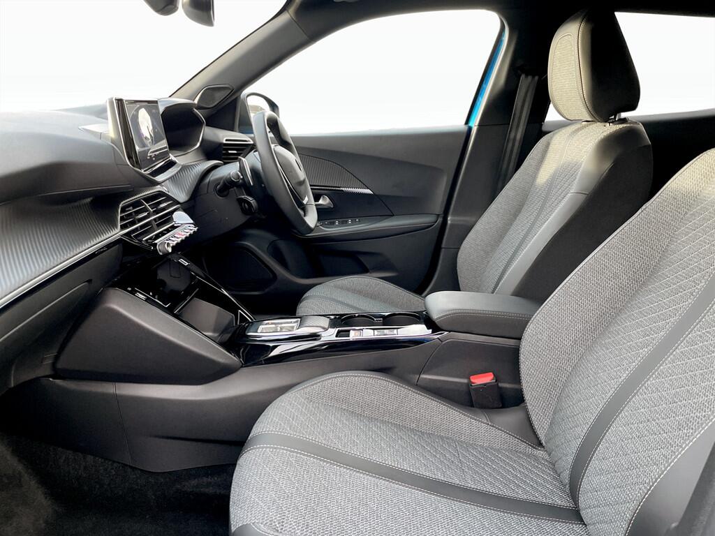 Used Peugeot 2008 2023 for sale - 77029872: Photo 15