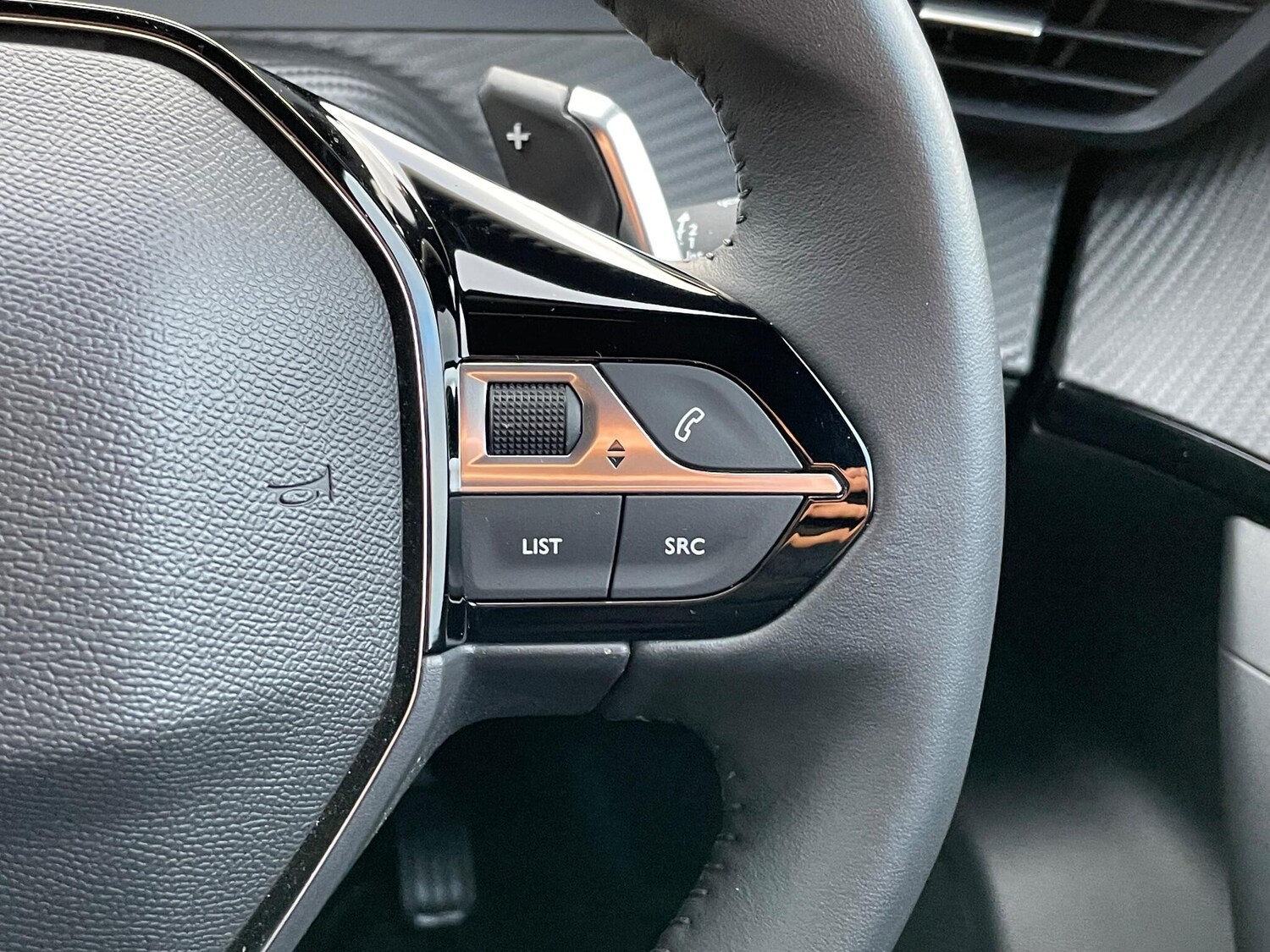 Used Peugeot 2008 2023 for sale - 77029872: Photo 44