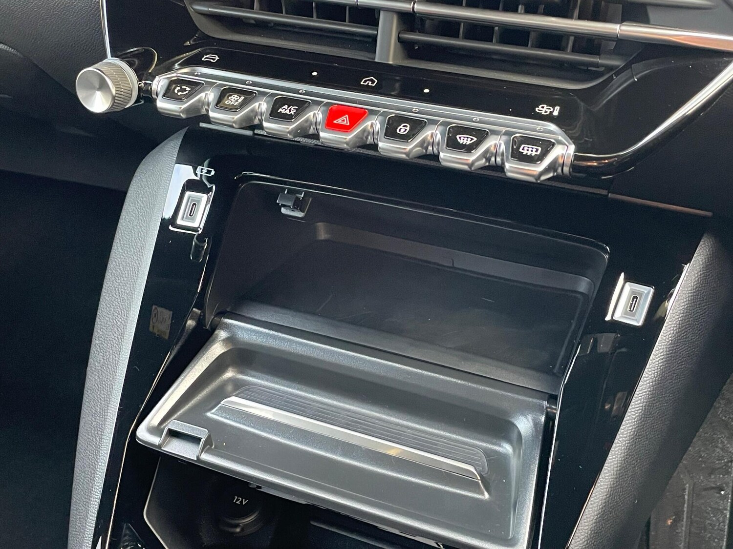 Used Peugeot 2008 2023 for sale - 77029872: Photo 52