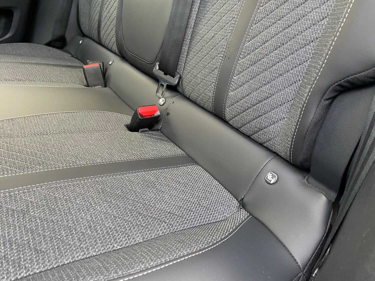 Used Peugeot 2008 2023 for sale - 77029872: Photo 62