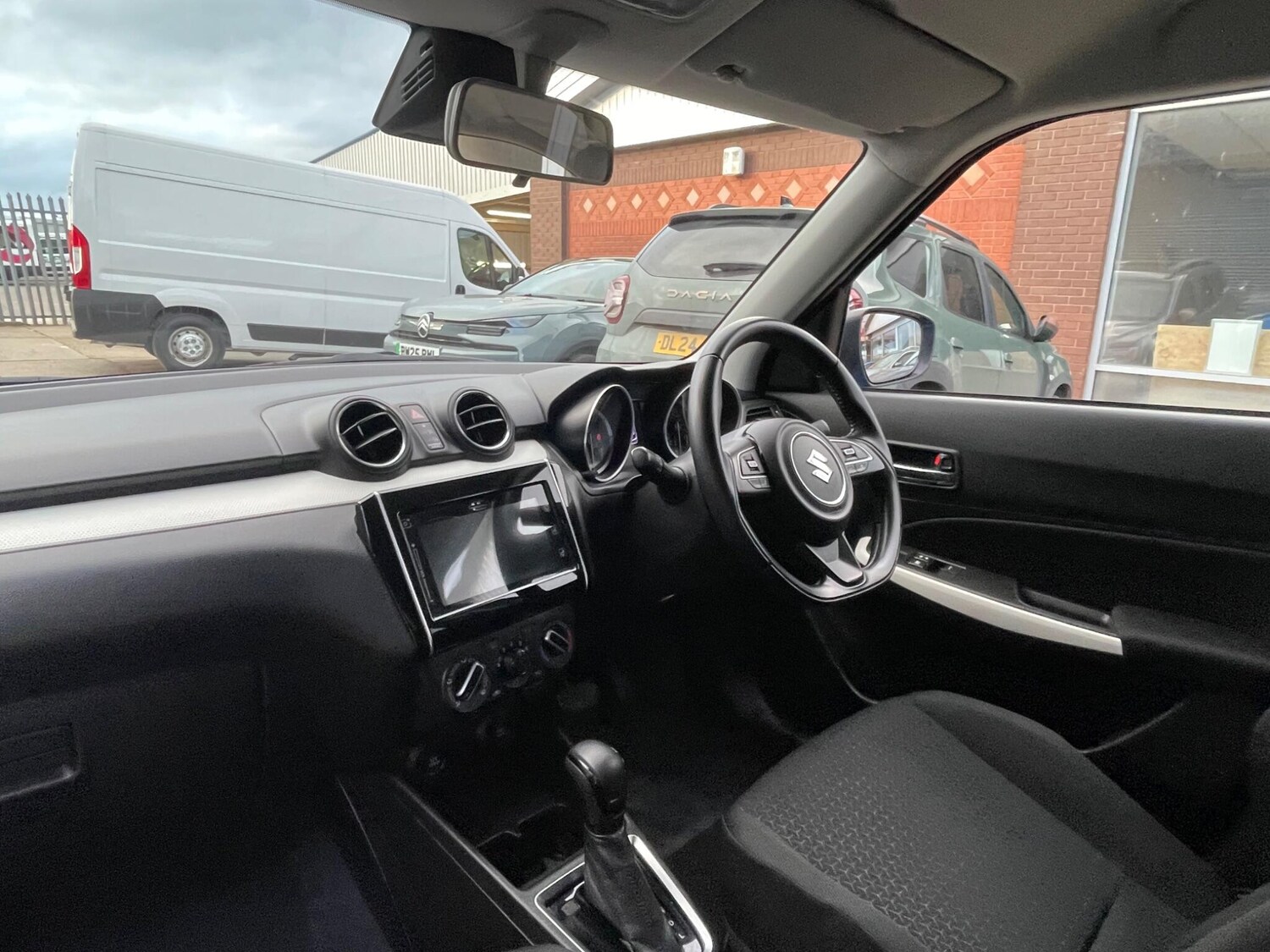 Used Suzuki Swift 2021 for sale - 77537761: Photo 45