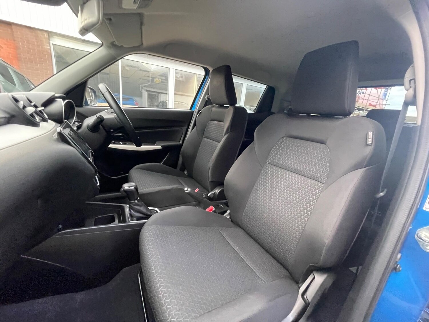 Used Suzuki Swift 2021 for sale - 77537761: Photo 47