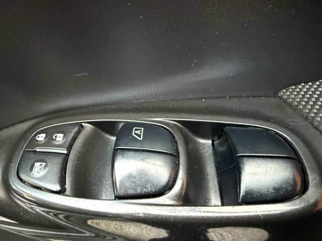 Used Nissan Juke 2015 for sale - 76434376: Photo 32