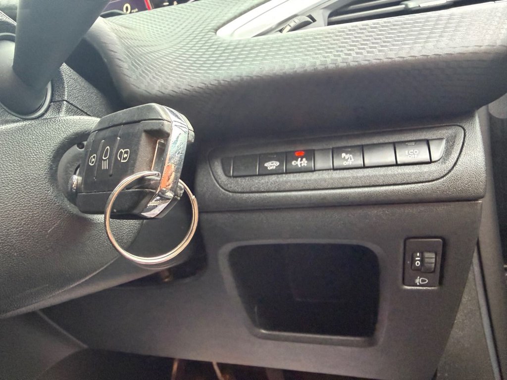 Used Peugeot 2008 2019 for sale - 77884946: Photo 28