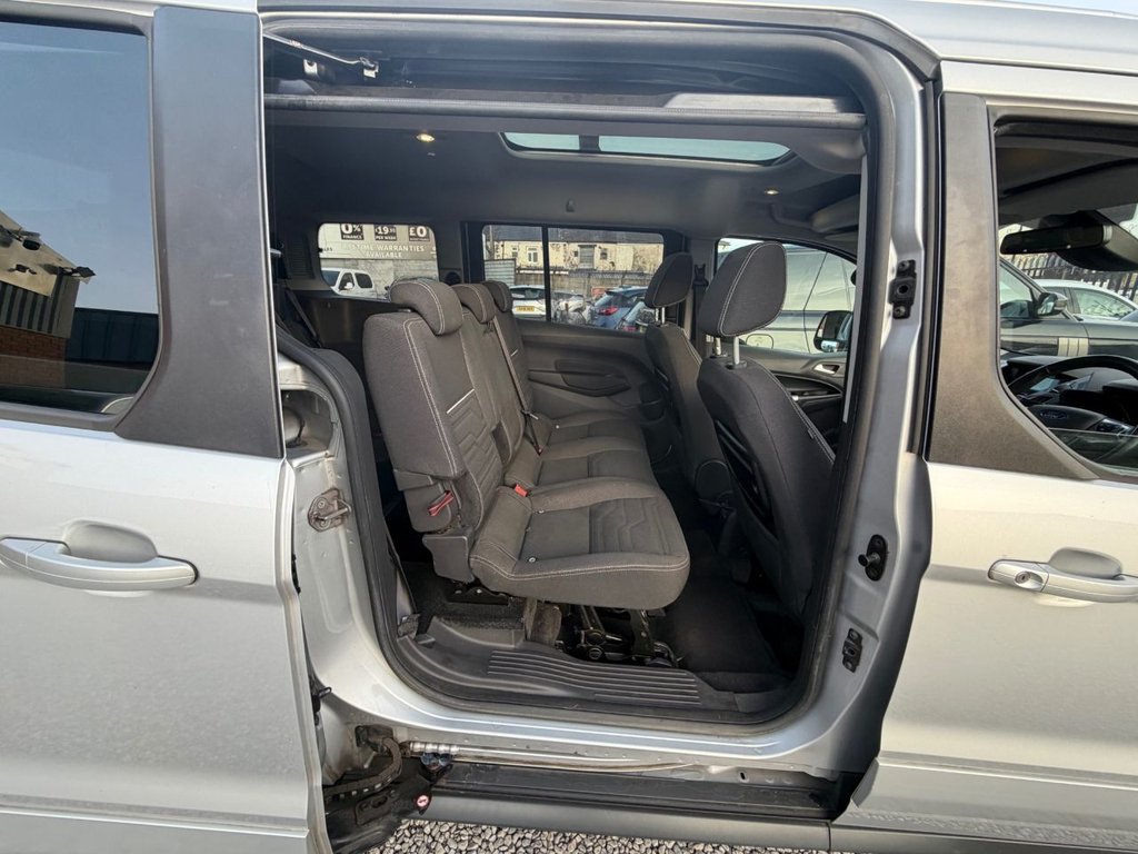 Used Ford Grand Tourneo Connect 2016 for sale - 77673521: Photo 30