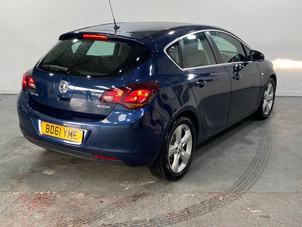 Used Vauxhall Astra 2012 for sale - 77764851: Photo 3