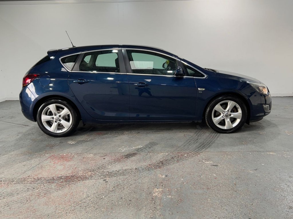 Used Vauxhall Astra 2012 for sale - 77764851: Photo 5