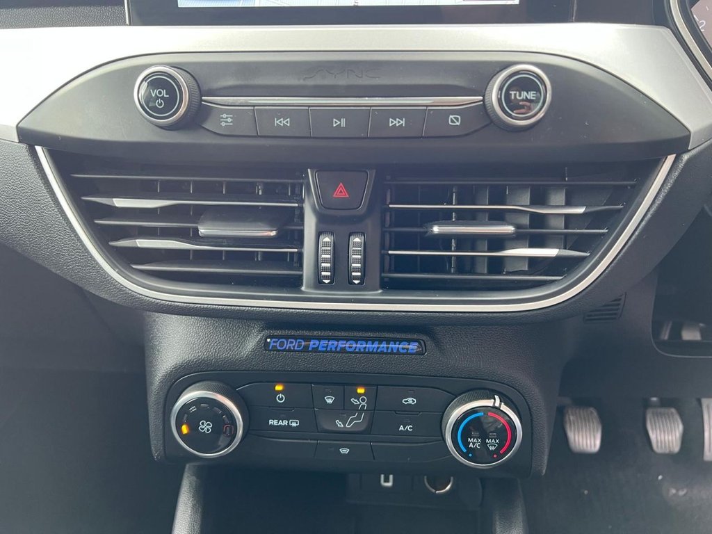 Used Ford Focus 2018 for sale - 76434381: Photo 20