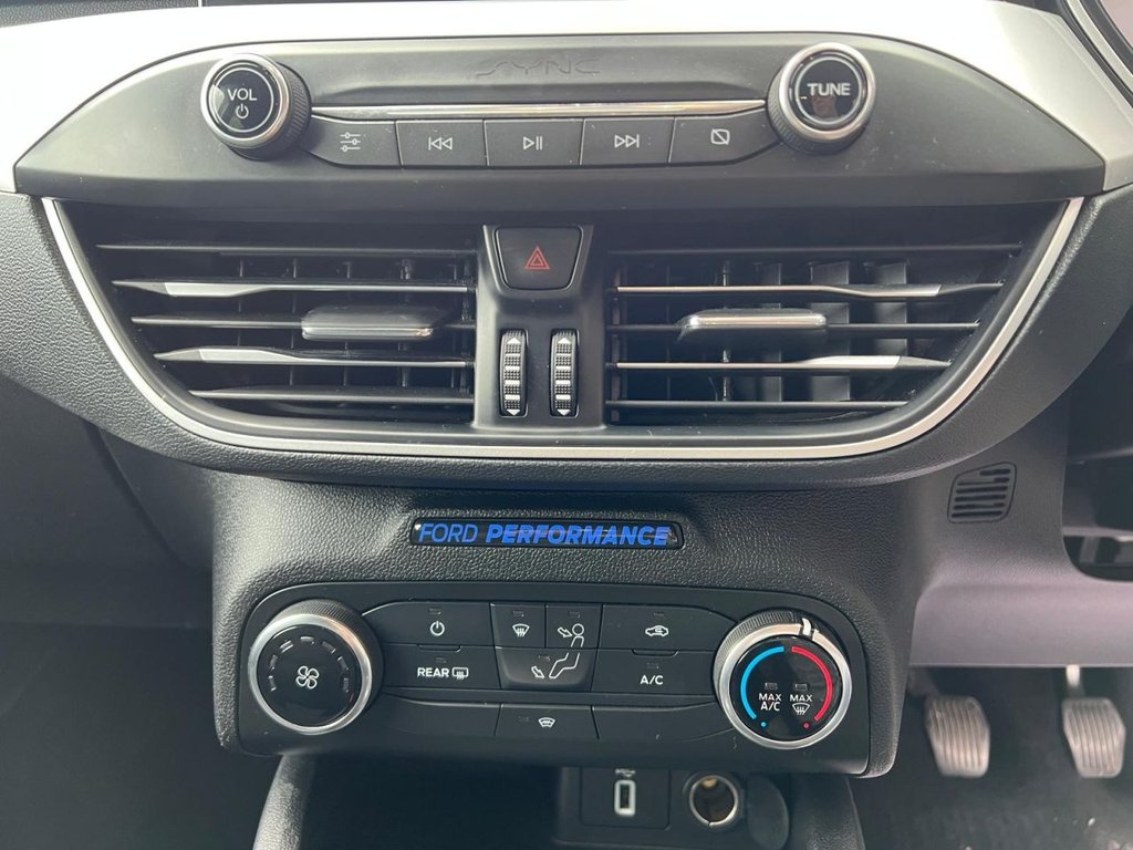 Used Ford Focus 2018 for sale - 76434381: Photo 35