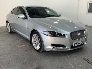 2012 (62) - 2.2d Premium Luxury Saloon 4dr Diesel Auto Euro 5 (s/s) (190 ps)