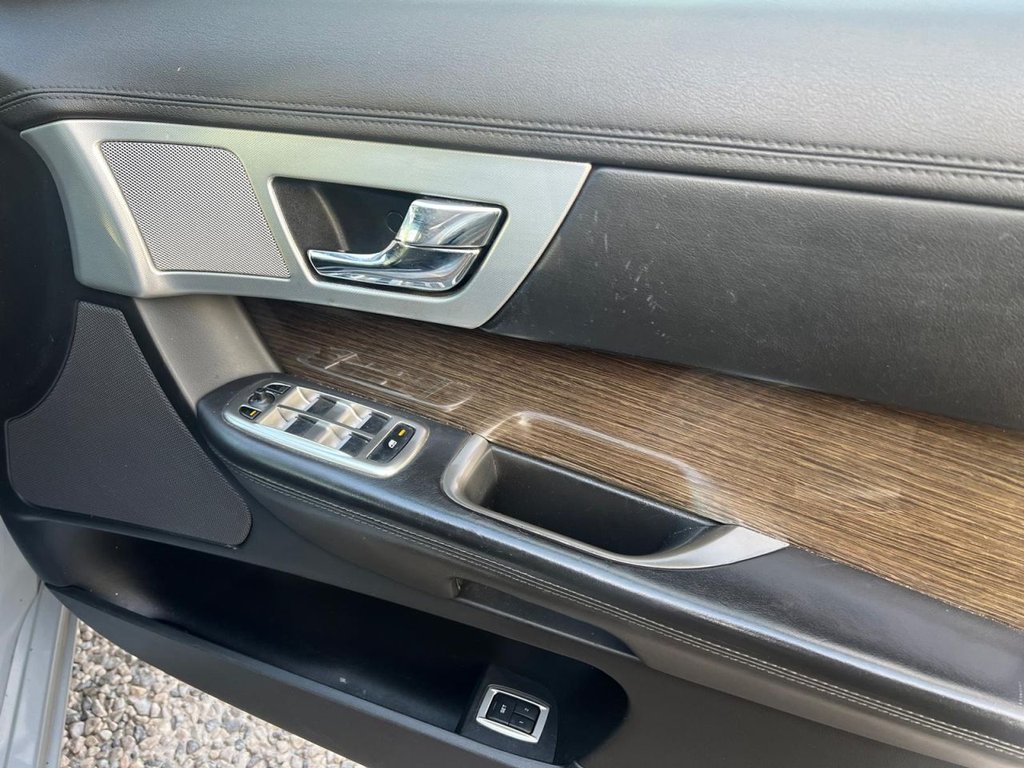 Used Jaguar XF 2012 for sale - 75666396: Photo 45
