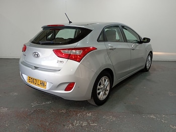 Used Hyundai i30 2013 for sale - 76434391: Photo