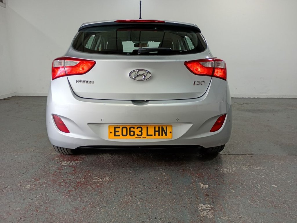 Used Hyundai i30 2013 for sale - 76434391: Photo 4