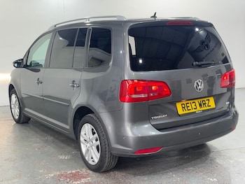 Used Volkswagen Touran 2013 for sale - 75721786: Photo