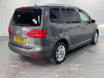 Used Volkswagen Touran 2013 for sale - 75721786: Photo