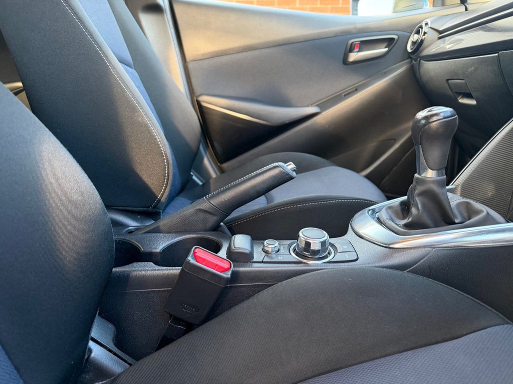 Used Mazda Mazda2 2015 for sale - 77905364: Photo 24