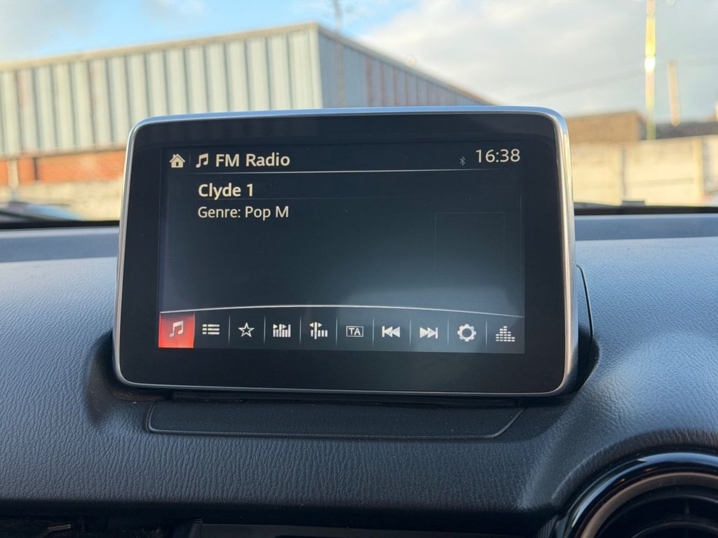 Used Mazda Mazda2 2015 for sale - 77905364: Photo 36